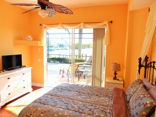 Queen-Bedroom with access to pool area