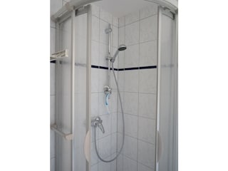 Dusche im Bad