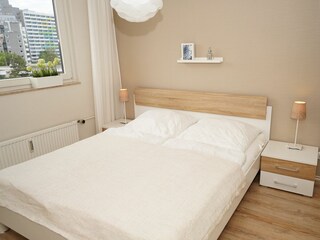 Schlafzimmer mit Doppelbett