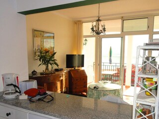 Blick von der Küche, Wohnzimmer und Bk aufs Meer 633