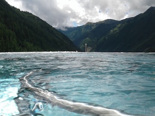 Infinitypool