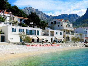 Apartment in het strandhuis Dalmatië D3