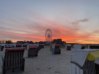 Sonnenuntergang am Sandstrand von Schillig