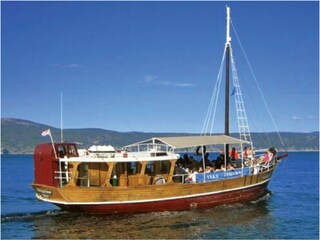 Touristische Boote Touren