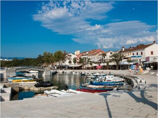 Appartamento per vacanze Njivice Ambiente 25