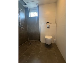 Badezimmer mit Toilette