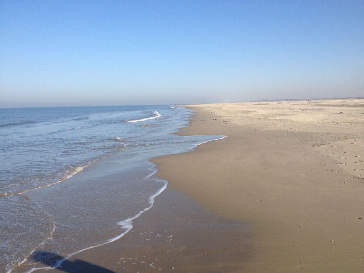 Lange Spaziergänge am Strand