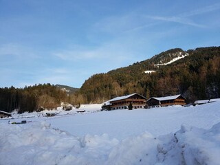 Skischule mit Kaiserskilist und KInderlift