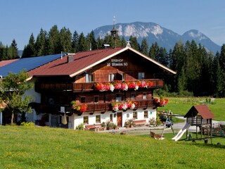 Alleinlage mit viel Platz zum Genießen