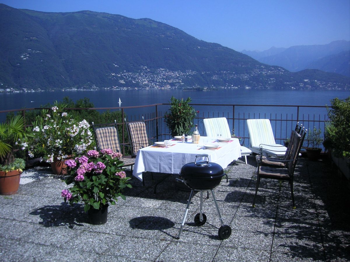 Apartamento de vacaciones Pino sulla Sponda del Lago Maggiore Grabación al aire libre 1