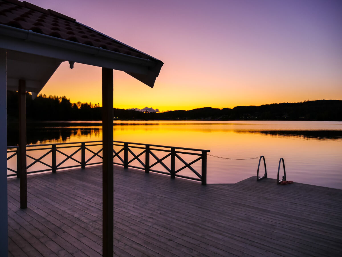 Die Sauna im Sonnenuntergang