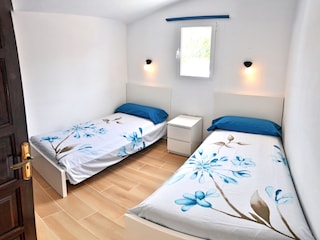 Schlafzimmer 2