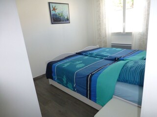 Schlafzimmer 1