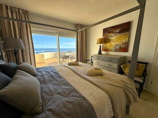 master suite with frontal seaviews & terrace