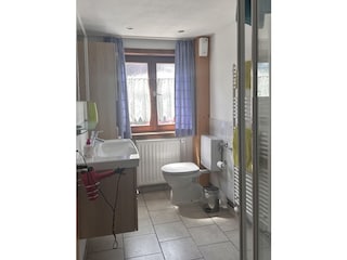 Dusche im Erdgeschoss