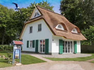 Holiday house Drööm unter Reet 2