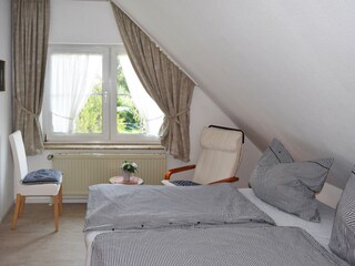 Das erste Schlafzimmer