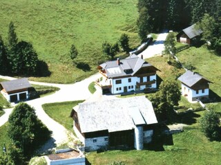 Almhof Stramer aus der Vogelperspektive