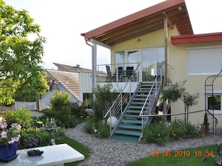 Blick vom Garten auf die Ferienwohnung