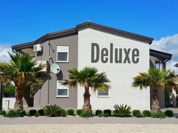 Apartment Deluxe