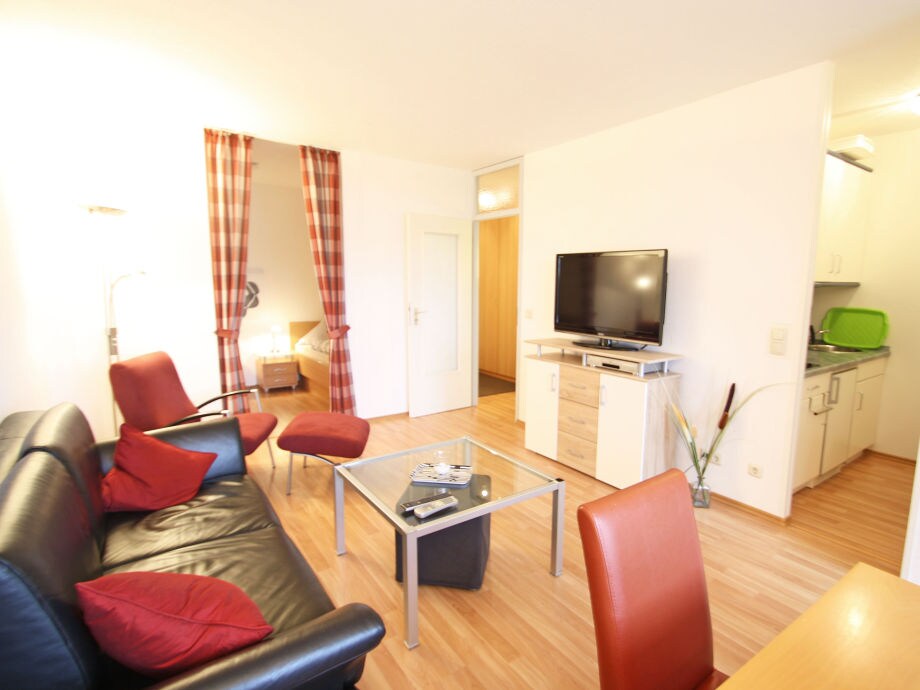 Helles freundlich modernes wohnzimmer