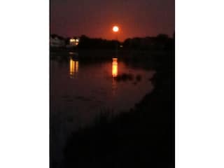 Im Mai der Erdbeermond über Olpenitz