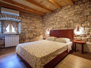 Villa Tinjan Caratteristiche 13