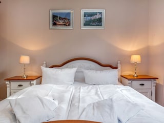 Das Schlafzimmer mit Doppelbett