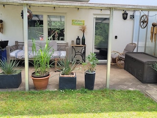 Unsere Ferienwohnung mit Haupteingang vom Garten aus.