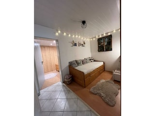 2. Schlafraum. Dieses führt direkt in den 1. Schlafraum