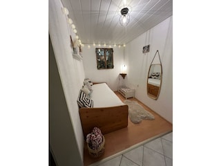 Beide Schlafräume haben separate Türen.