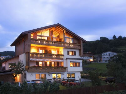 Company Haus Sonnegg Appartments - Family Vikoler Vikoler