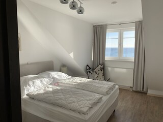 Schlafzimmer 1 mit Meerblick