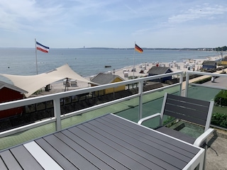 Blick vom Balkon auf den Strand