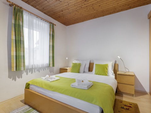 Apartamento de vacaciones Apartamento de dos habitaciones, estacionamiento privado, WiFi