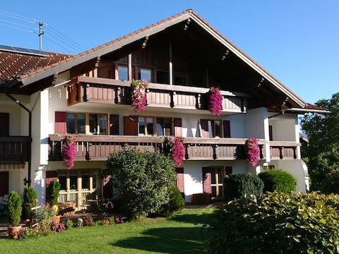 Allgäuer Bergblick - Ferienwohnung Nebelhorn
