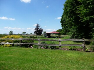 Himmelblau und Grasgrün