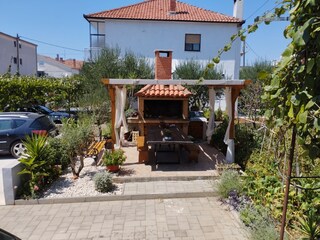 parking and grill area