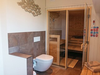 Eigene Sauna in einem der Badezimmer