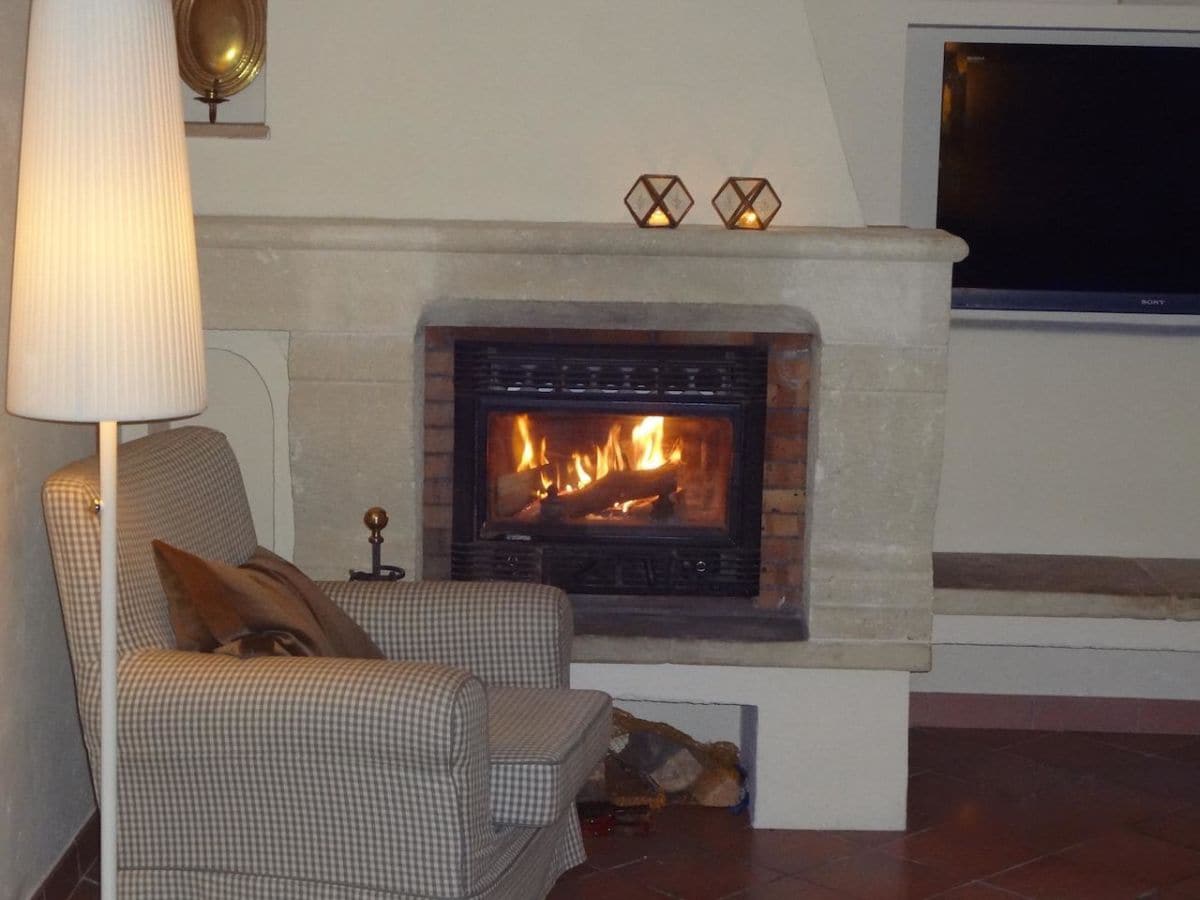 Wohnzimmer kamin fernseher – dumss.com