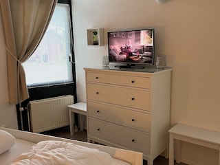 Fernseher im Schalfzimmer