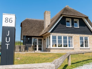 Ferienhaus Buren Außenaufnahme 1