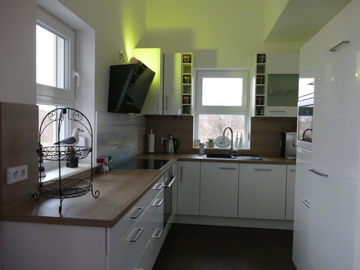 Villa "Große Freiheit", Trent, Firma SEEPARK RÜGEN - VASCHVITZ - Frau