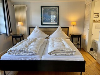 EG Schlafzimmer (Bad en Suite)