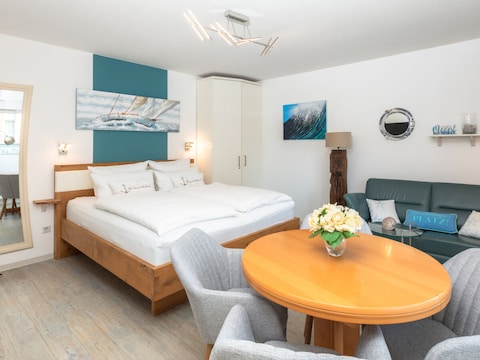 Apartment 201 Aquamarina