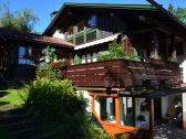 Sunny Petrushüs with conservatory, glazed terrace