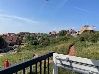 kleiner Dachbalkon zur Sonnenseite