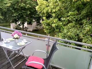 Der Balkon zur Kirche