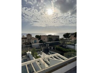 Blick von der Dachterrasse mit de neuen Glasbalustrade