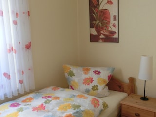 Schlafzimmer 2